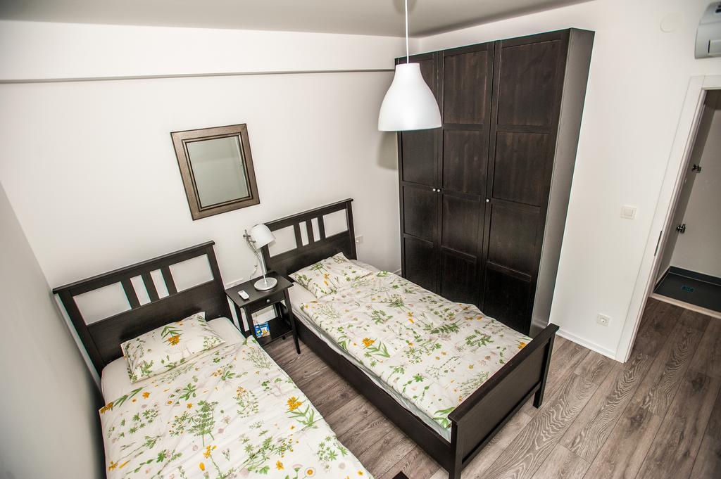 Dadule Apartments โปดสตรานา ภายนอก รูปภาพ